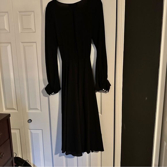 Meghan LA Pearl Detail Black Dress - Picture 5 of 6